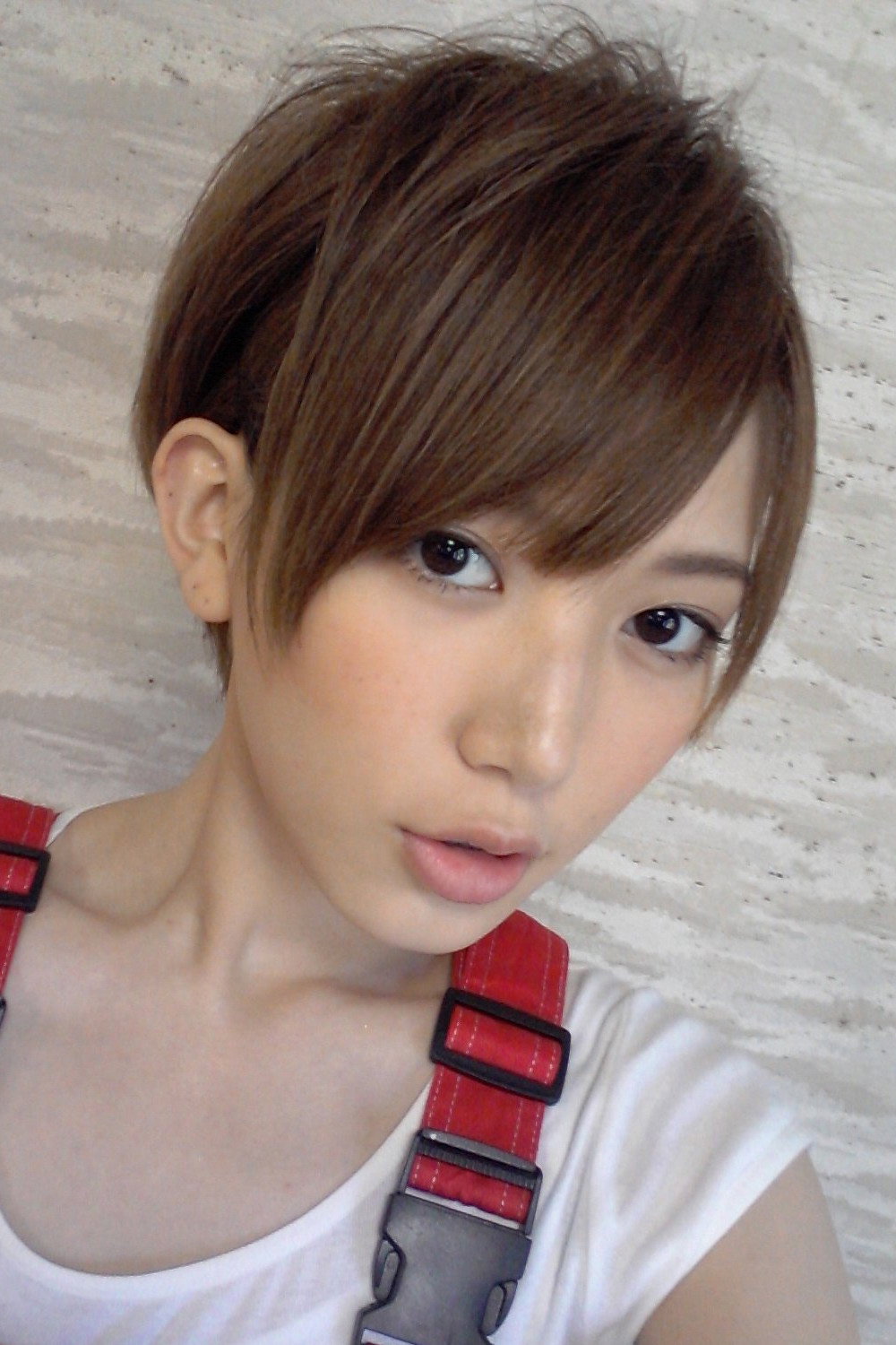 光宗薫 as Akari in Piece of Cake