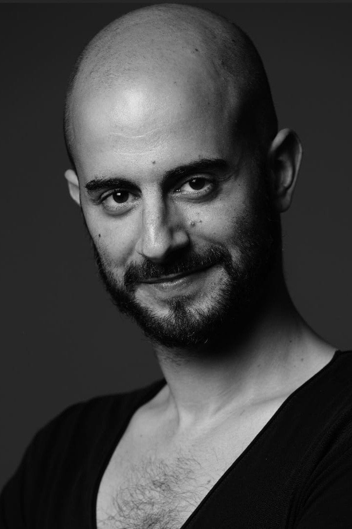 Nuno Teixeira as Eduardo in Marco Paulo