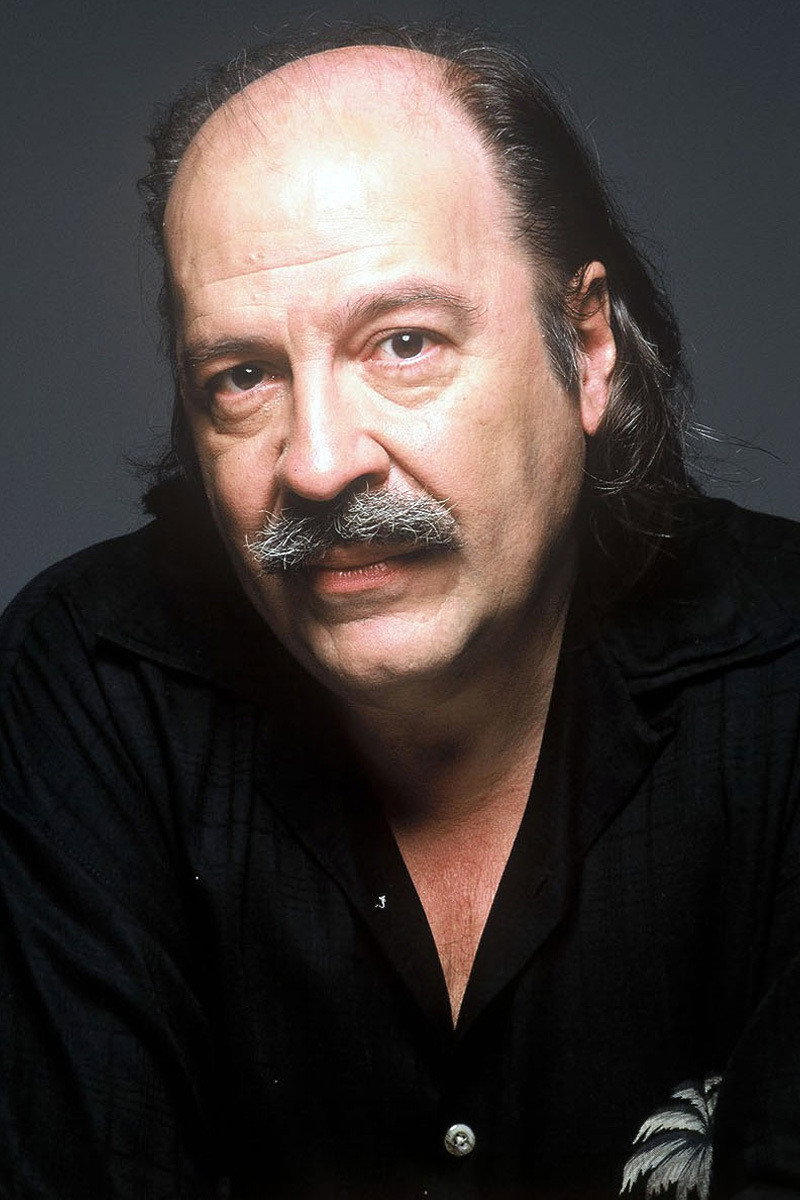 Litto Nebbia as Himself in Music Hall: La Historia Del Catálogo Discográfico Recuperado
