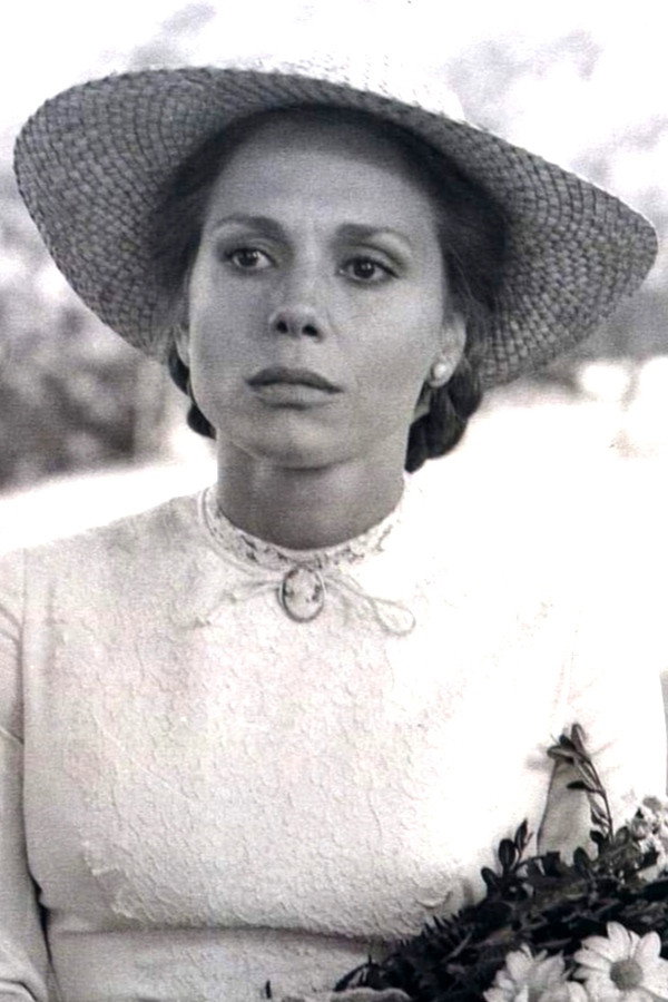 Francesca De Sapio as Stella in Desiderio