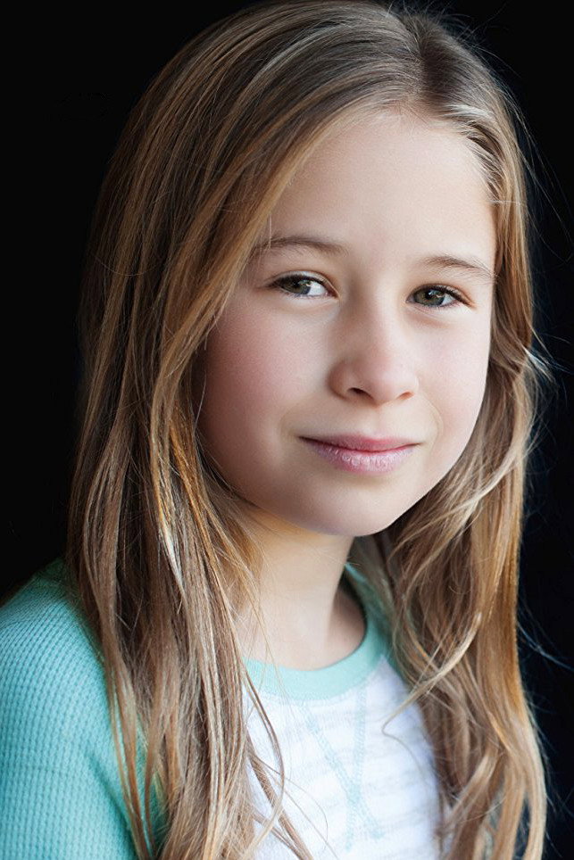 Islie Hirvonen as Nelly Gnu (voice) in Llama Llama