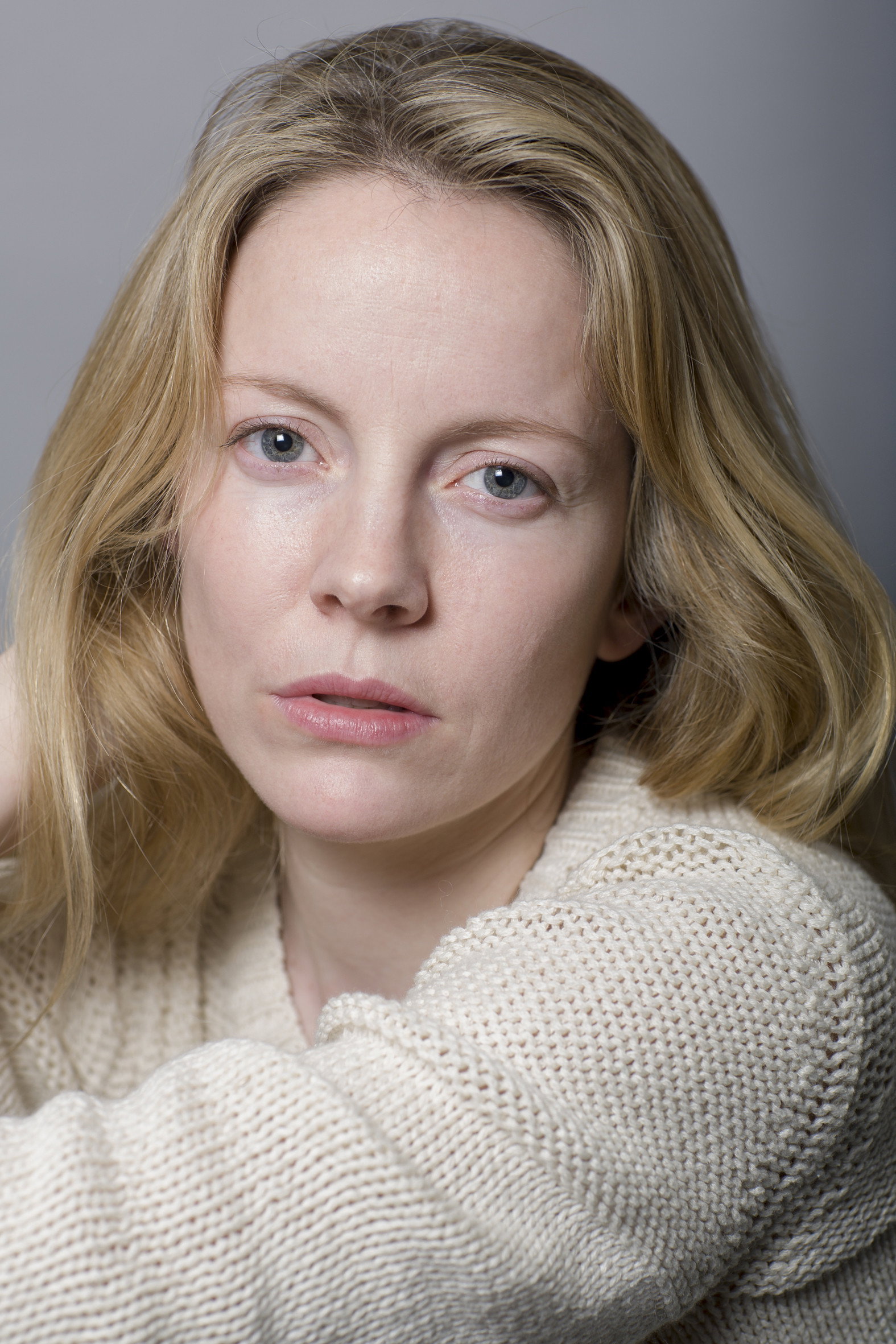 Alexandra Moen as Rosalind Burnell in 2020