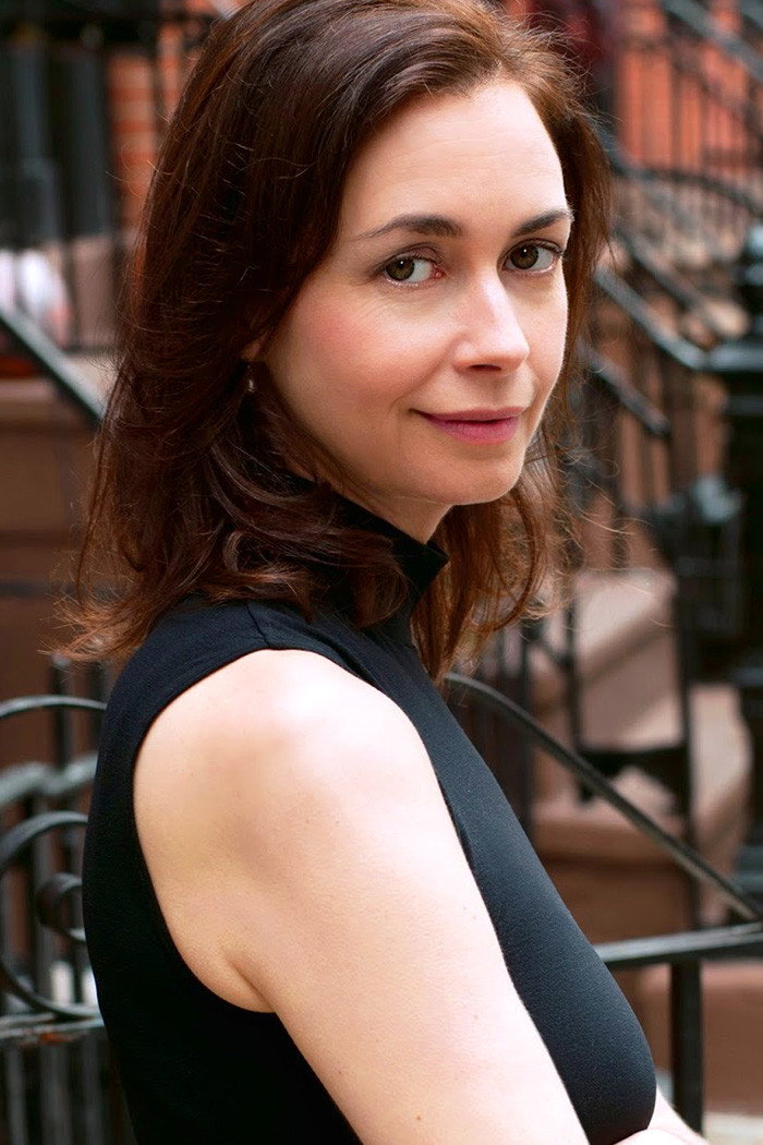 Kimber Riddle as Veronica in Guy