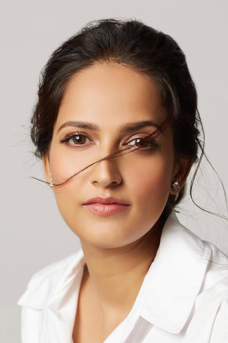 Rucha Inamdar as Avni Sharma (Aditya's sister) in Criminal Justice