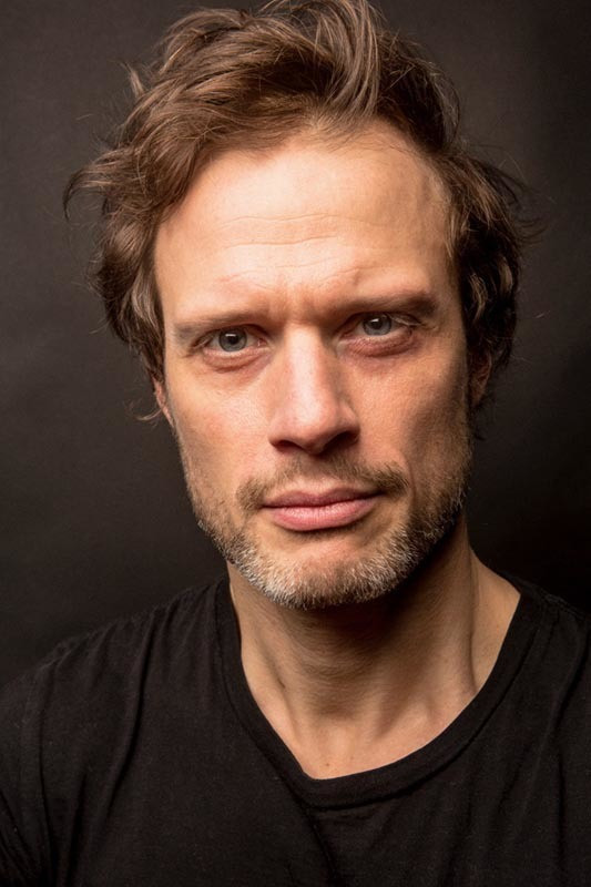 Axel Kiener as Axel (Tuileries) in Paris, je t'aime
