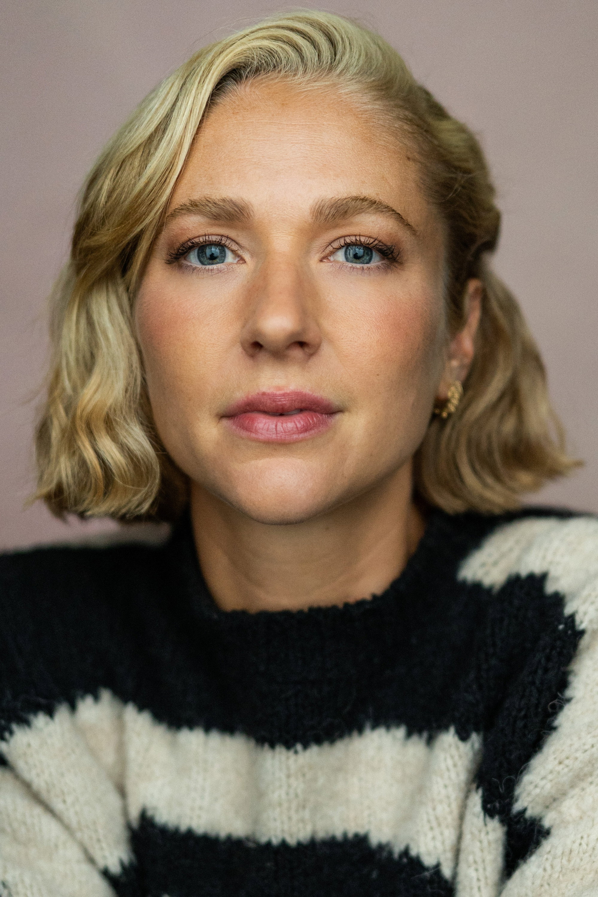 Maddy Hill as Lisa in Run