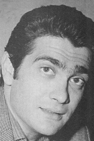 Youssef Fakhr El Din as زبون كباريه in Tears in happy eyes