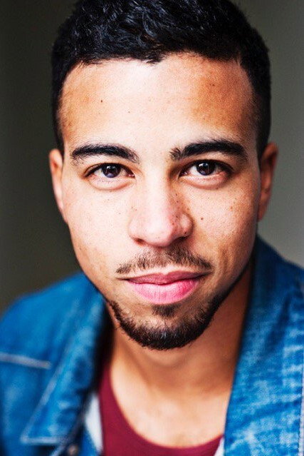 Aaron Anthony as Ian in Behind Her Eyes