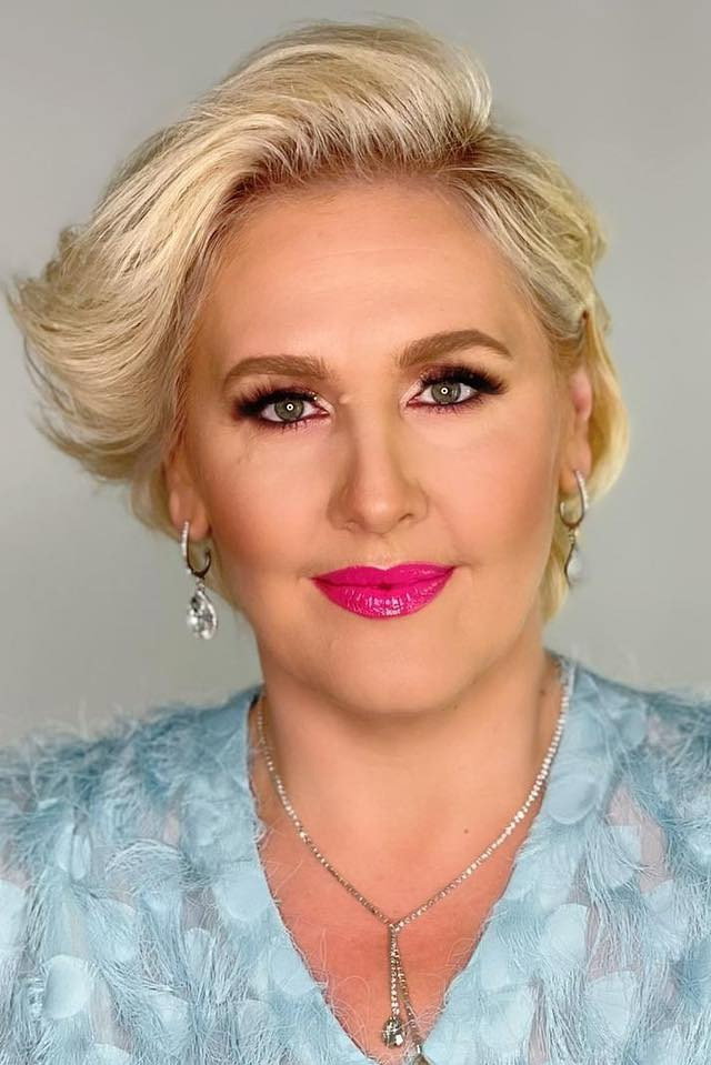 Kaire Vilgats as Sohvia in The Vacationers