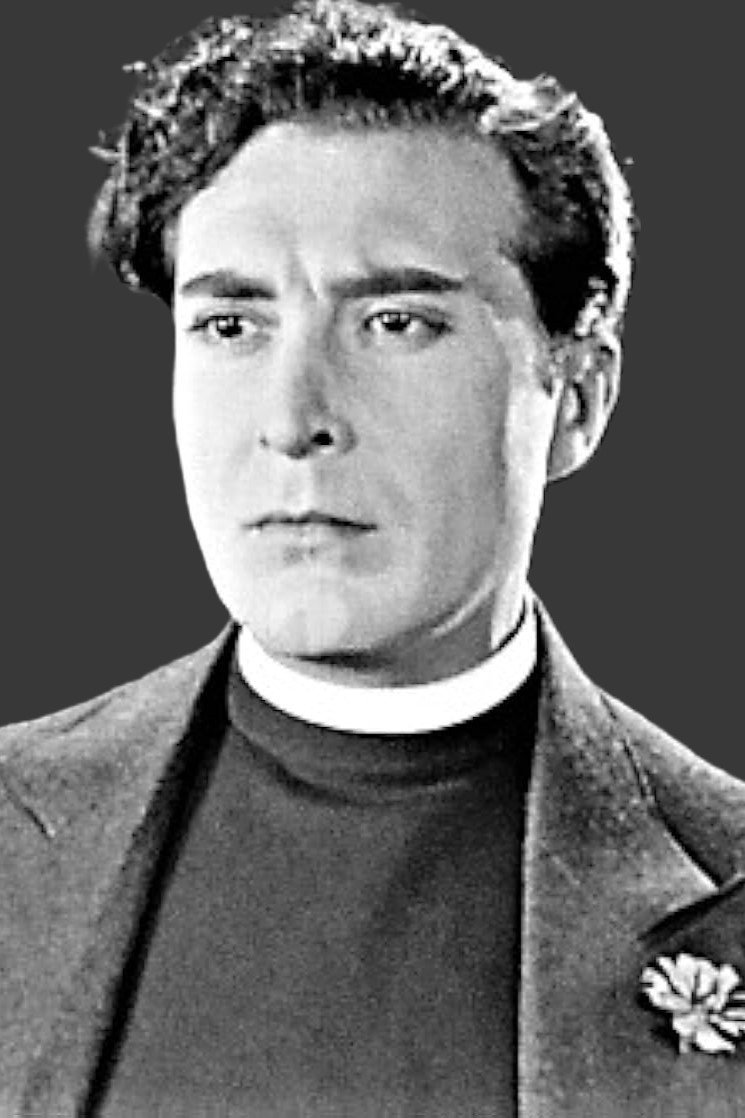 Raymond Bloomer as Peter the Fisherman in A Woman of the Sea