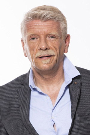 Richard Stanke as Aurel Fabici in Elizabeth's Court