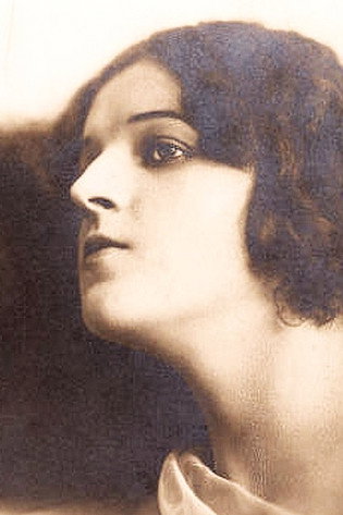 Verna Mersereau as Peggy Blair in Cupid's Round Up