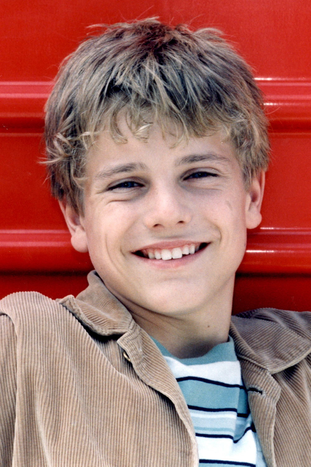 Tobias Retzlaff as Erik in Unsre Mutter ist halt anders
