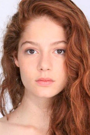 Jenna Thiam as Céline in Wild Life