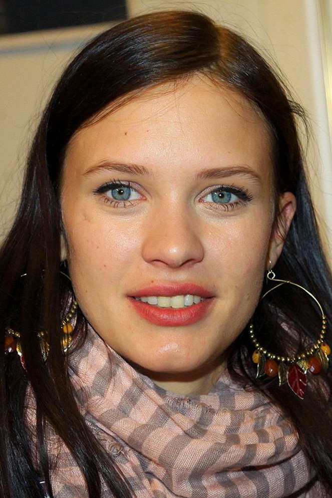 Kristýna Leichtová as Iva Pacovská in Comeback