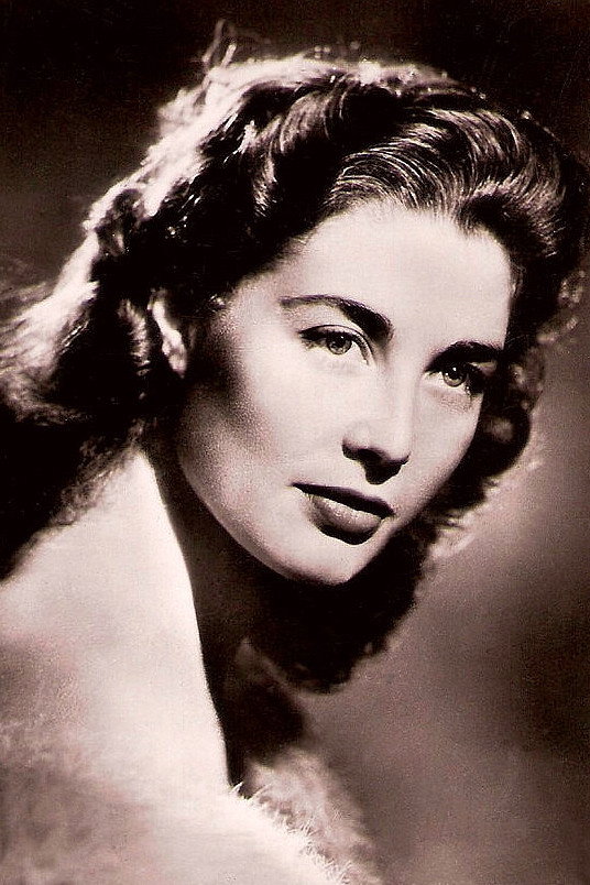 Lise Bourdin as Anna in La ladra