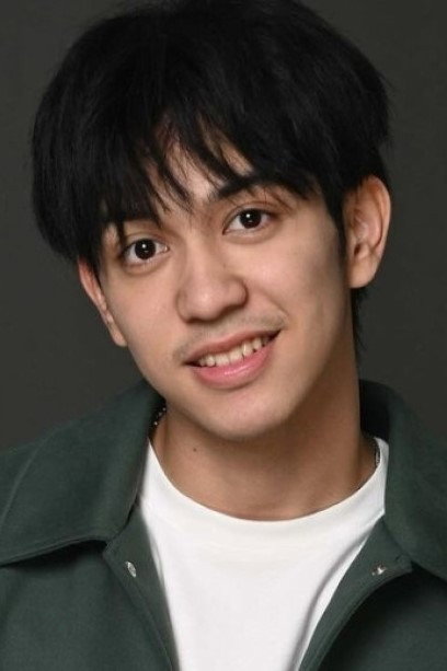 Abun Sungkar as Kai Wiratedja in Temen Ngekost
