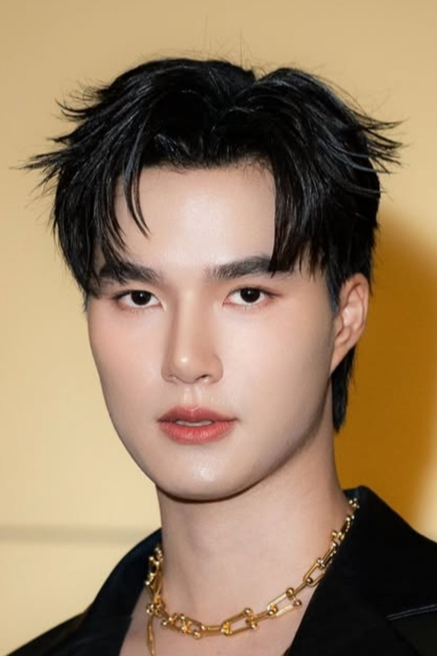 พิชวัชร์ วิสิฐธรกุล as Pure in Magic Move