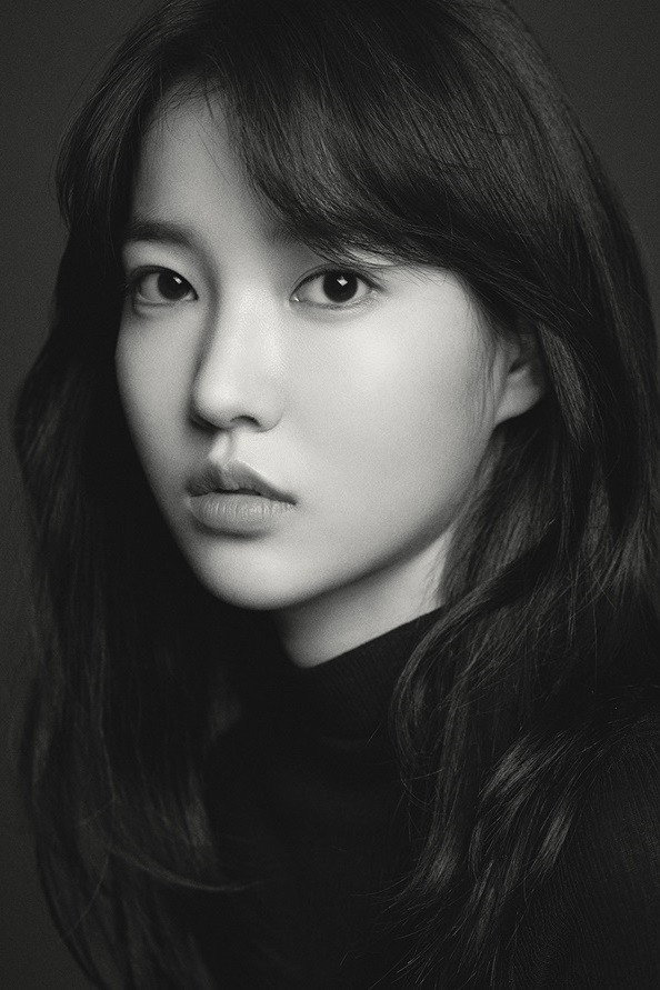 이소희 as Yeo Jung in Oh, Yeojeong: Summer