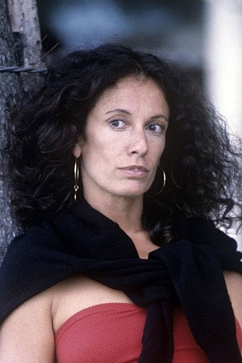 Valeria D'Obici as Elena Sampieri in Cinéma