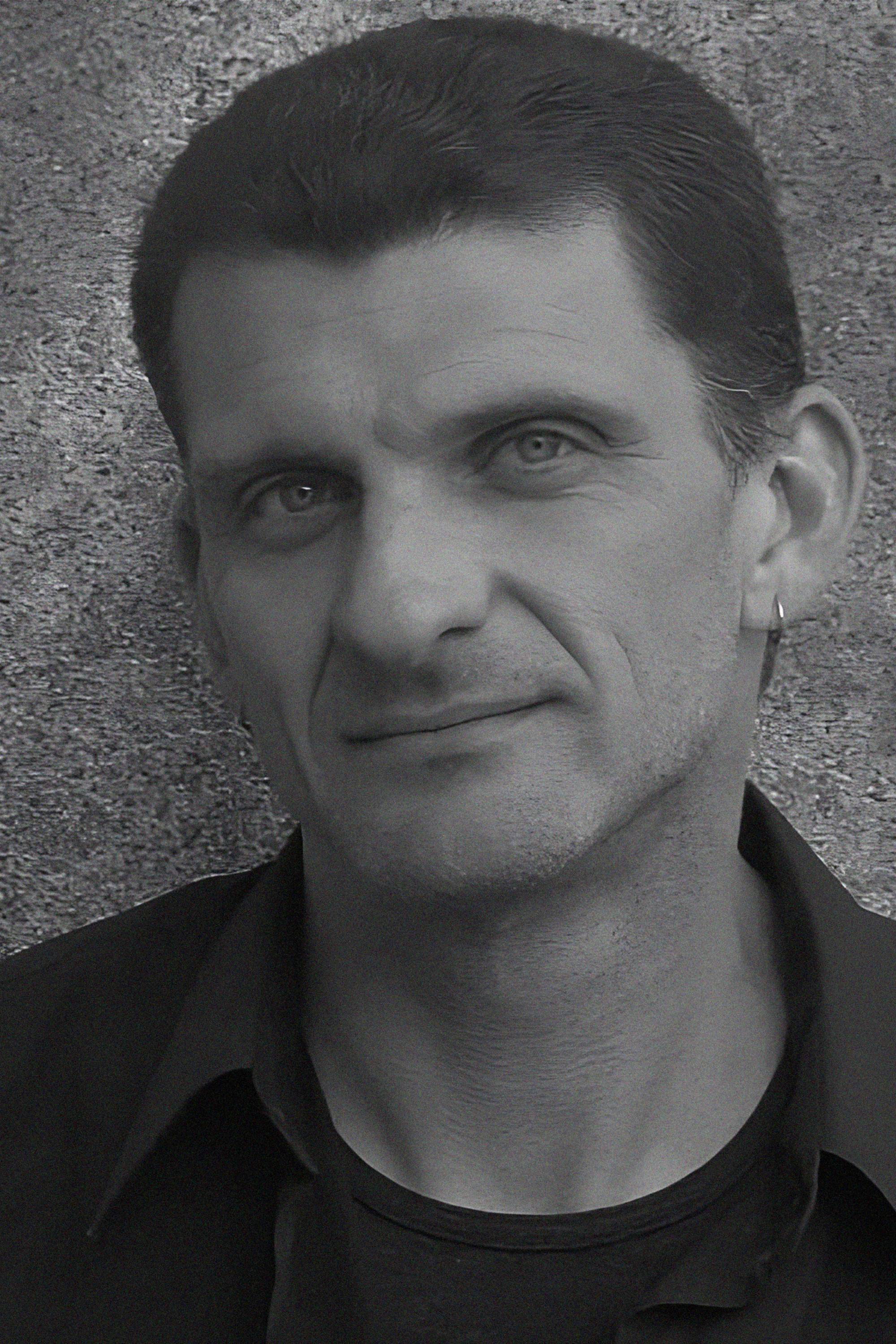 Jeff Fritz as Video Store Owner in Playdurizm