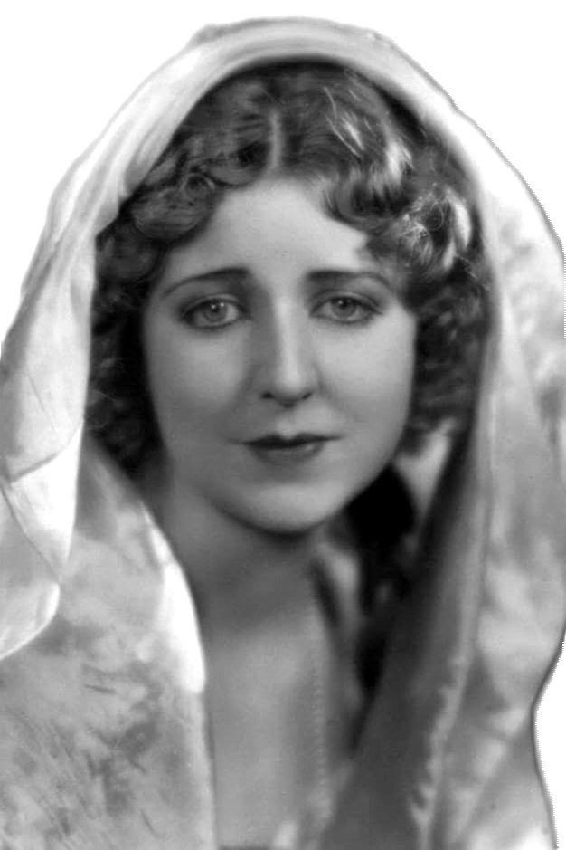 Gloria Grey as Molly White in The Hound of Silver Creek