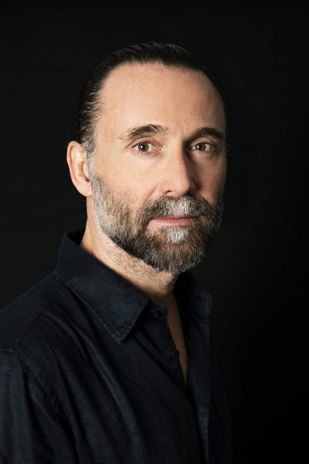 Bartłomiej Świderski as Paweł, partner Romy in Angel in Love
