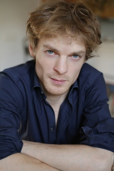 Benjamin Jungers as Pierre in L