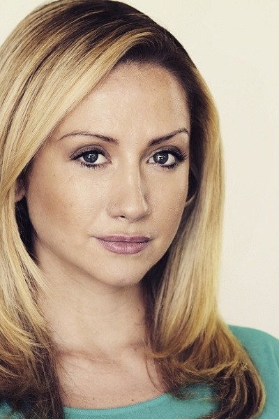 Fiona Domenica as Amy in McVeigh