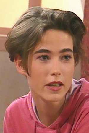 Karine Lollichon as Nathalie in Hélène et les Garçons