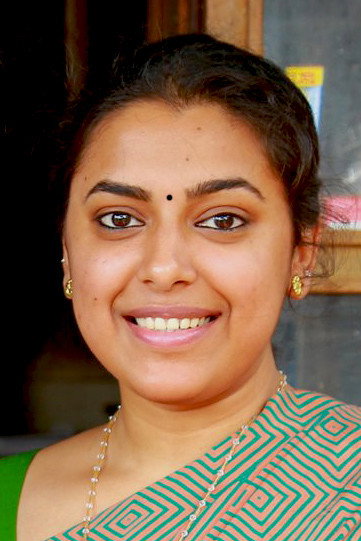 Jewel Mary as Chitra in Annadurai