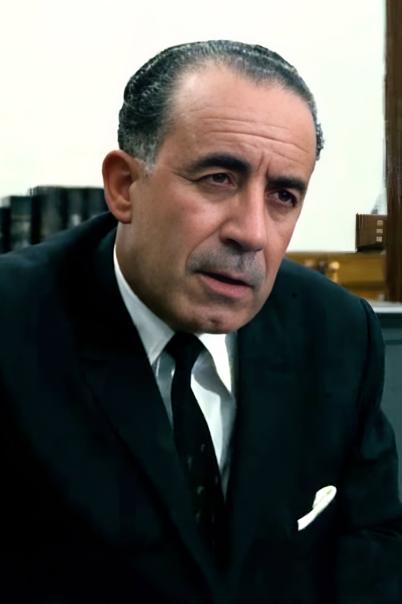 Hassan El-Hassani as Touhami in Last Image