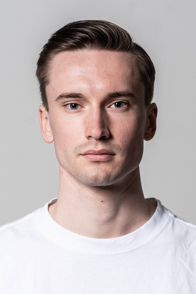 Ivar Forsling as Hjalmar Lind in The Swedish Torpedo