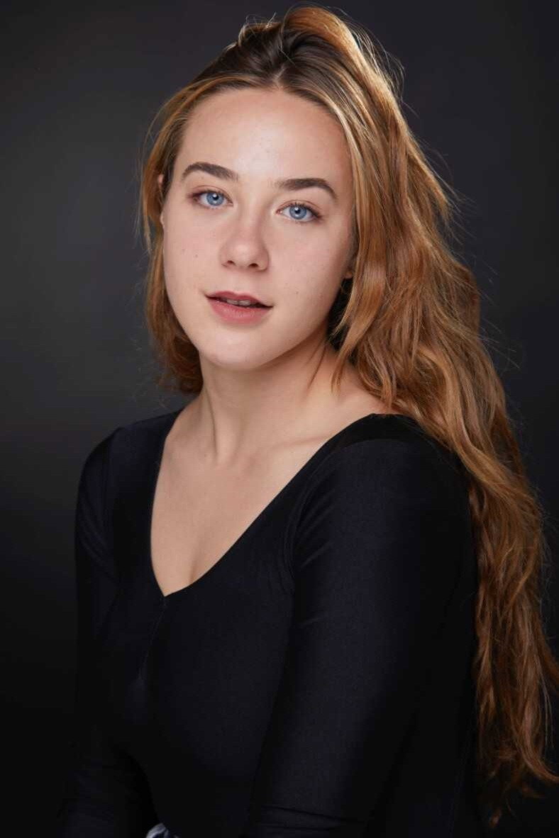Teresa de Mera as Berta in Raising Voices