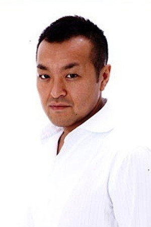古本新乃輔 as Tamotsu Oishi (voice) in F