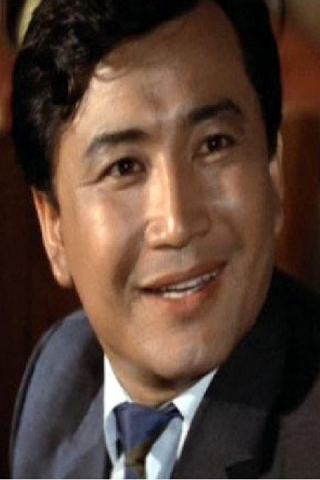 Lin Chih-Yung as Wang Kuang Chou in Love Without End