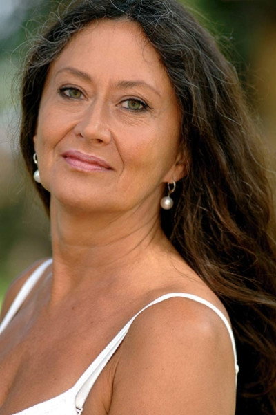 Anna-Lotta Larsson as Aurora in En afton på jaktslottet