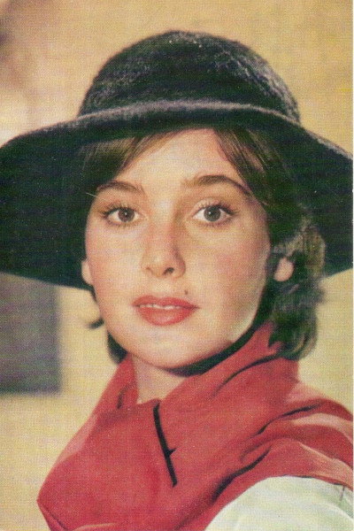 Светлана Петросьянц as Майя in The Extra Arrives on the Second Path