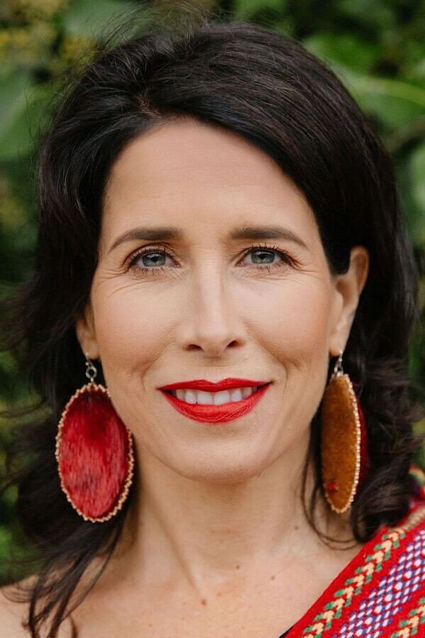 Andrea Menard as Julia in Two 4 One