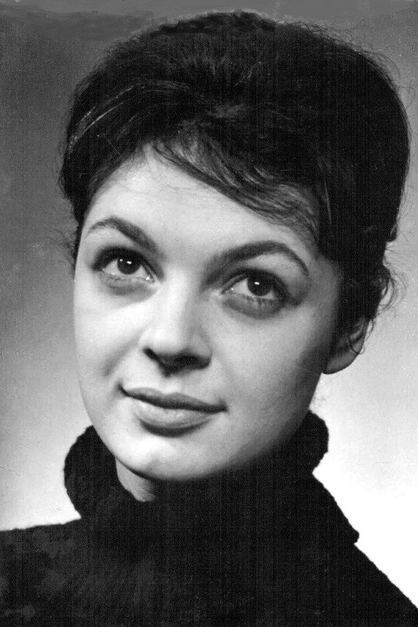 Jana Hlaváčková as Anna Dvořáková in Concert at the End of Summer
