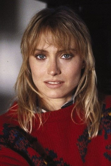 Darlanne Fluegel as Dr. Bridget Thorne in Darkman III: Die Darkman Die