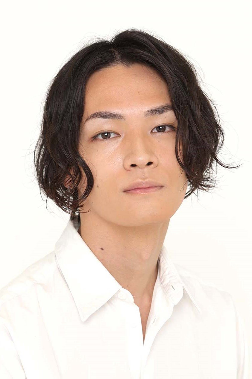 Jin Saori as Wataru Kuon in Blue Lock