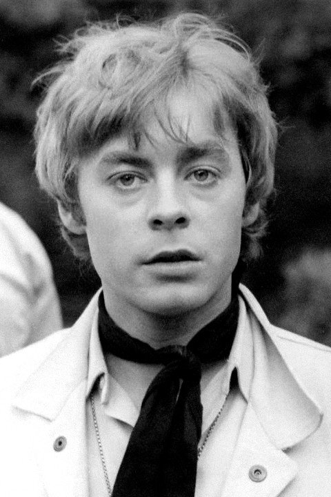 Hywel Bennett as DS Eddie Spader in Frontiers