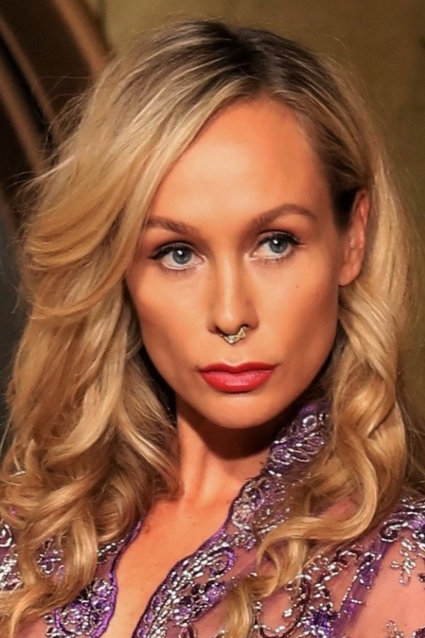 Kristina Korsholm as Junko in Lion-Girl
