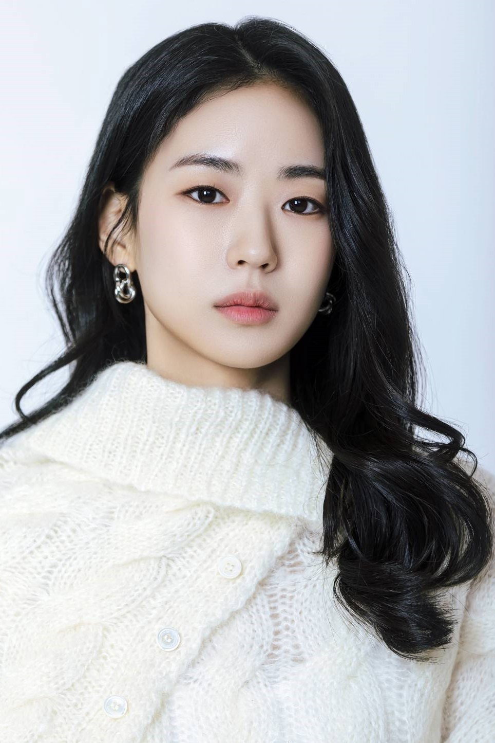 이이담 as Ko Eun-yeong in Asura Balbalta