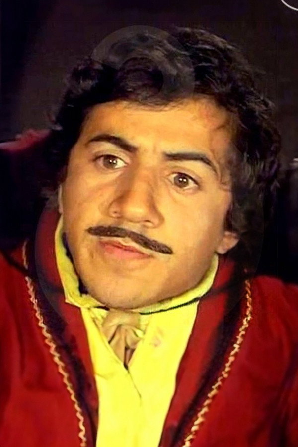 Aydın Babaoğlu as The Dwarf in The Bald Boy