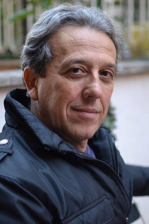Memo Dini as Libero Munaron in Mediterraneo