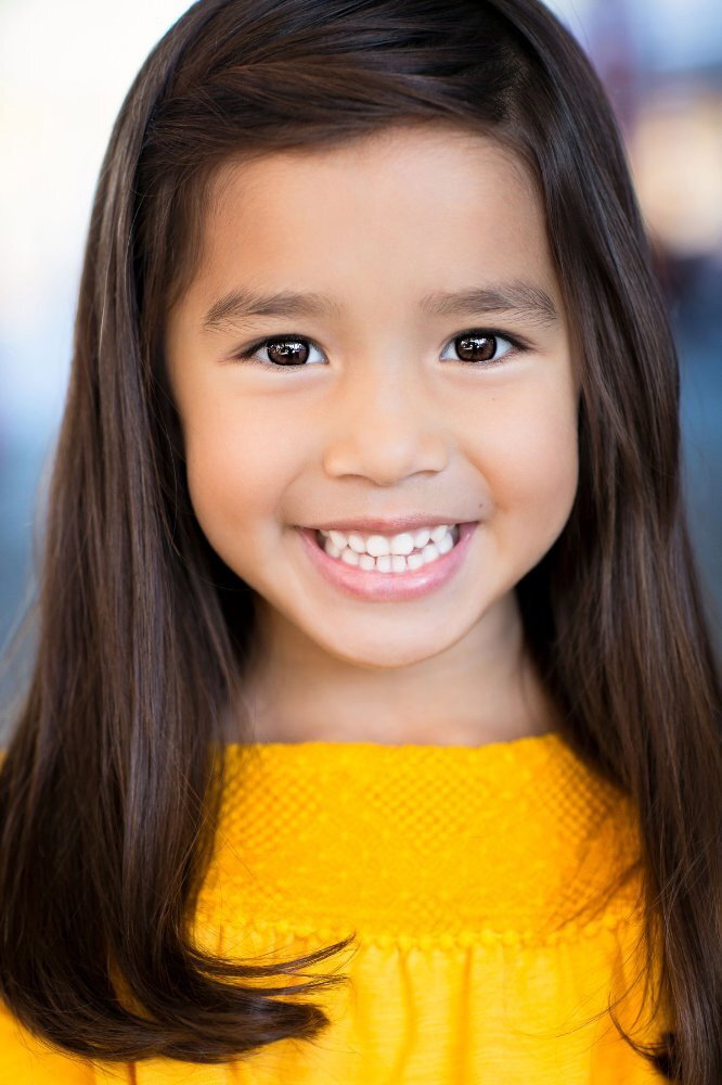 Mai Brunelle as Young Ella in Andromeda