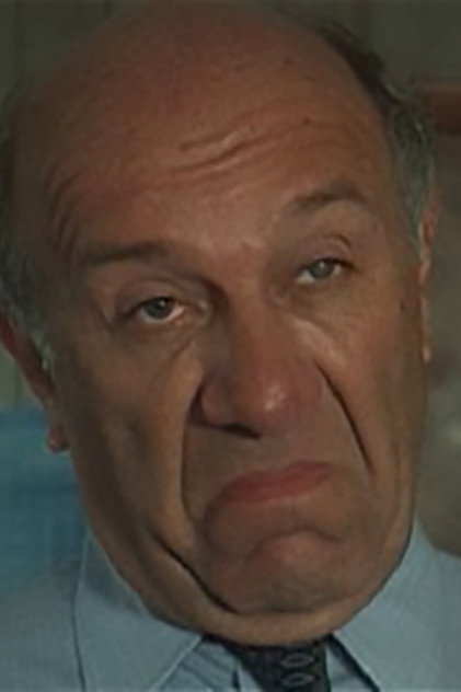 Lee Sandman as Chief McEnroy in Super Fuzz