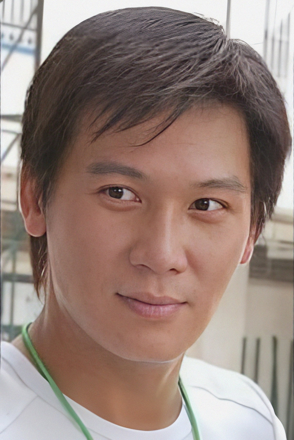 甄志強 as 楚江南 in The Swordsman